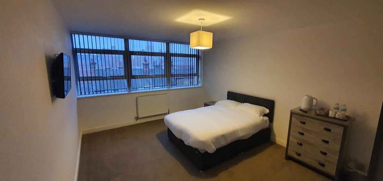 Apartment In Central Wakefield Уейкфийлд Екстериор снимка