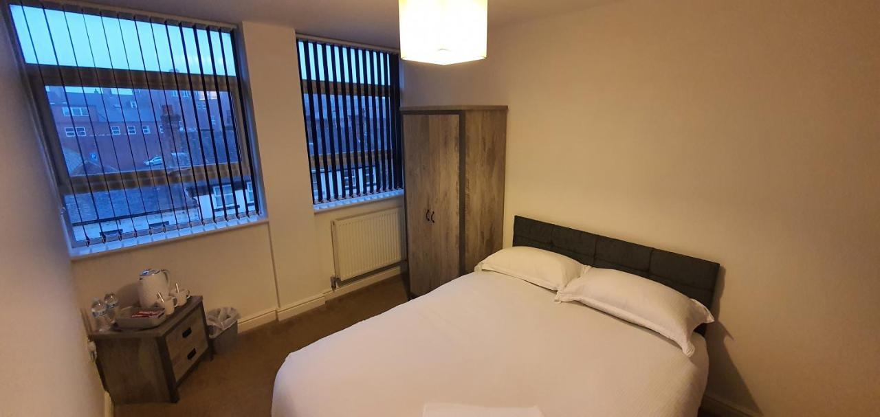 Apartment In Central Wakefield Уейкфийлд Екстериор снимка