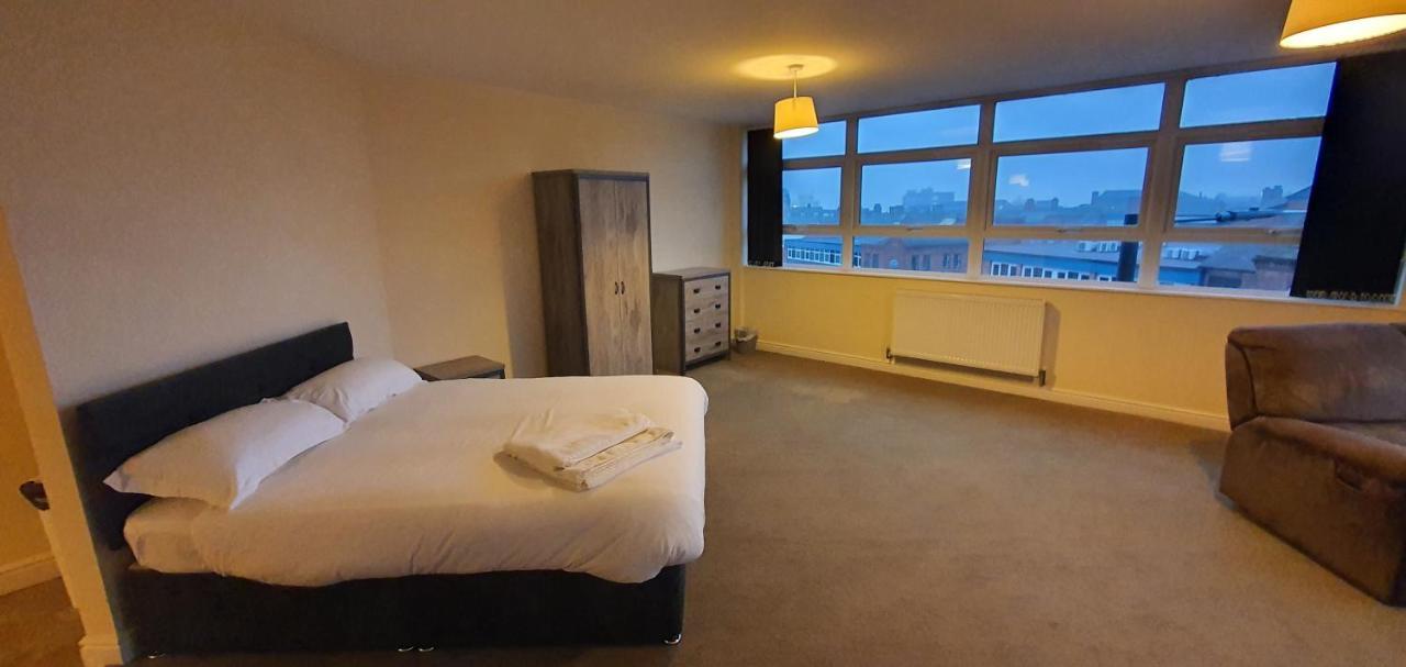 Apartment In Central Wakefield Уейкфийлд Екстериор снимка